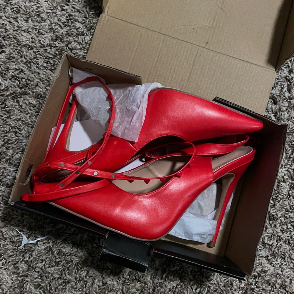 Women’s Studded Heel